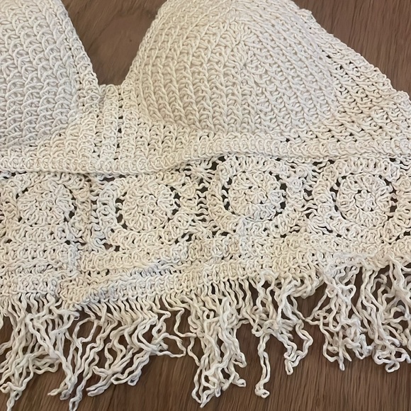 Summer string tied top, tassels - Picture 2 of 2